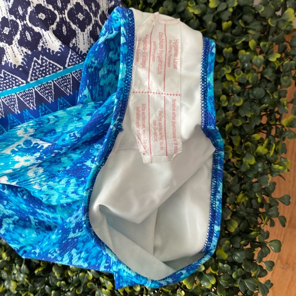 Land's End NWOT One Piece Swimsuit, size 6 - Picture 2 of 5